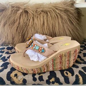 Volatile rhinestone beaded wedge sandals